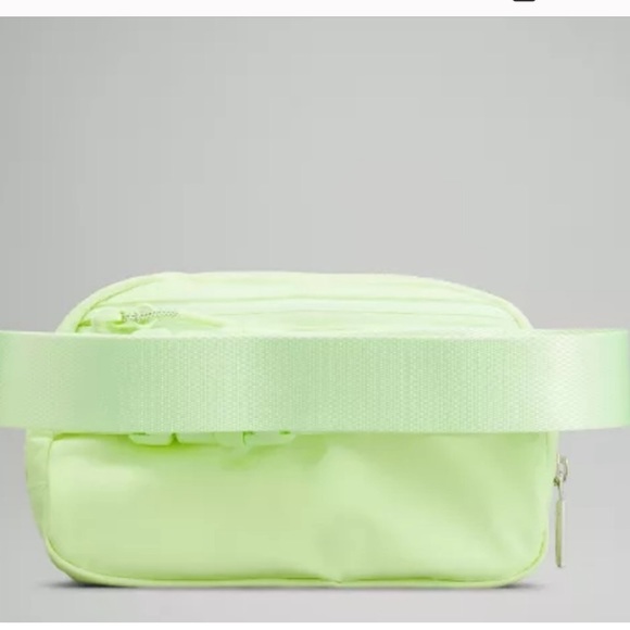 Lululemon Everywhere Belt Bag Faded Zap - Picture 4 of 8
